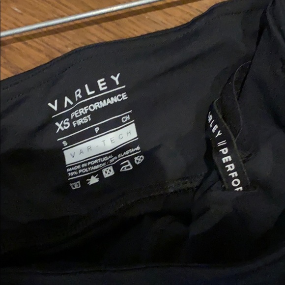 Varley Capri black activewear leggings - Picture 3 of 3